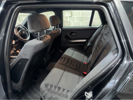 2011 BMW 3 Series - thumbnail 13