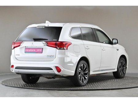 2018 Mitsubishi Outlander - thumbnail 9