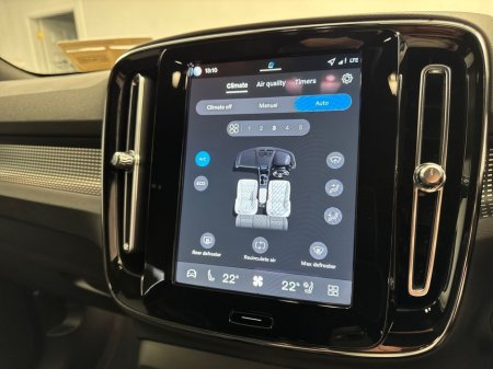 2026 Volvo EX40 - thumbnail 19