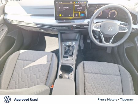 2025 Volkswagen Golf LAUNCH EDIT 1.5 TSI 115HP €33,950