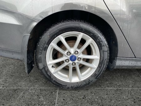 2015 Ford Focus 1.6 TDCi 95PS Style €8,995 thumbnail