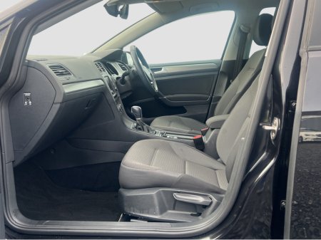 2017 Volkswagen Golf 2017 Volkswagen Golf 1.2 TSI Automatic (19K KM Only) €17,500 thumbnail