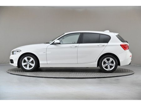 2017 BMW 1 Series - thumbnail 5