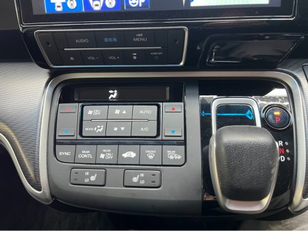 2020 Honda Stepwagon - thumbnail 20