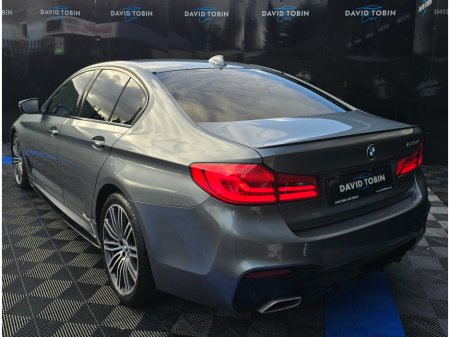 2017 BMW 5 Series - thumbnail 9