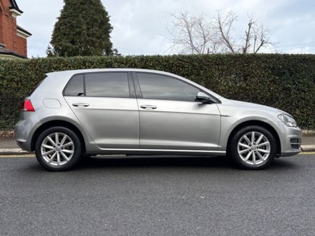 2016 Volkswagen Golf 1.2 TSI - IRISH CAR - SUNROOF €14,900 thumbnail