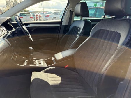 2016 Skoda Superb - thumbnail 8