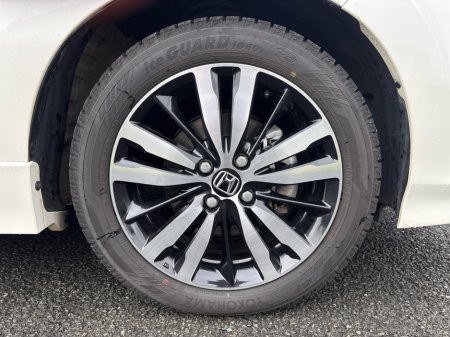 2017 Honda Fit 1.5L Petrol Hybrid Automatic €13,950 thumbnail