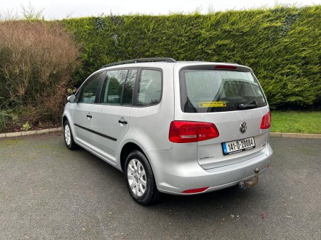 2014 Volkswagen Touran TRENDLINE BLUEMOTION 1.6 TDI 7SEATS 105 5DR €7,950 thumbnail