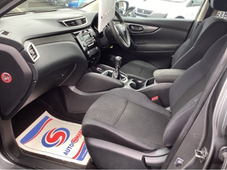 2014 Nissan Qashqai - thumbnail 12