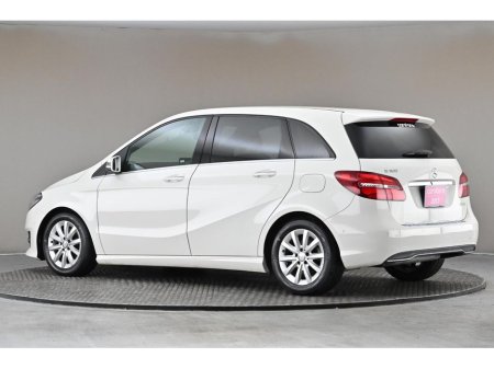 2017 Mercedes-Benz B Class B180 1.6 *PARK SENSORS*REVERSE CAM* €16,890 thumbnail