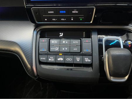 2019 Honda Stepwagon - thumbnail 21