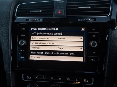 2017 Volkswagen Golf 172 Golf 1.0tsi HIGHLINE/FSH/High spec/1yr warrant €16,888 thumbnail