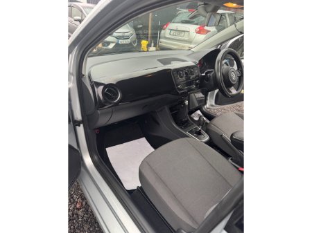 2014 Volkswagen up! 1.0 75BHP TAKE UP €7,450 thumbnail