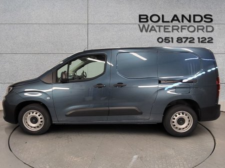 2025 Citroen Berlingo LX Plus LWB From €109 Per Week €23,317