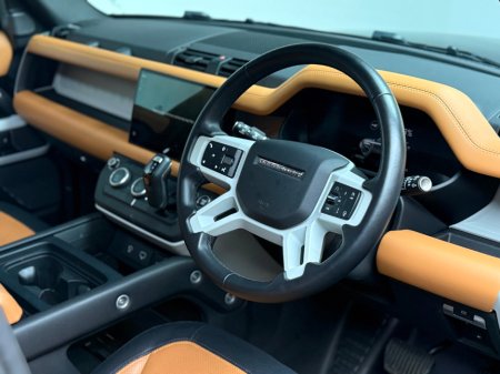 2024 Land Rover Defender - thumbnail 10