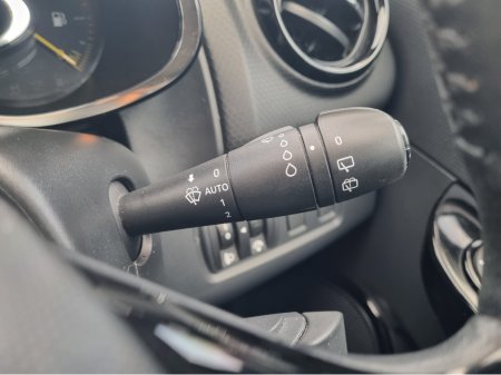 2014 Renault Clio - thumbnail 24