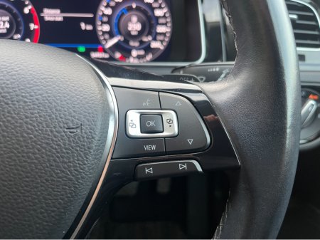 2019 Volkswagen Golf HIGHLINE AUTOMATIC 1.4 PETROL //LOW MILES//REVERSE CAMERA//KEYLESS ENTRY//ADAPTIVE CRUISE CONTROL// €19,950 thumbnail