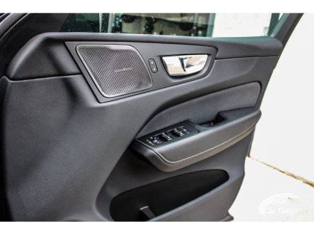 2022 Volvo XC60 - thumbnail 14