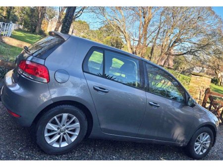 2011 Volkswagen Golf 1.6 TDi TrendLine - 5 Spd Man - 105bhp - €200 Tax €4,650 thumbnail