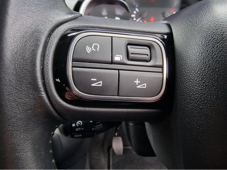 2017 Citroen C3 FLAIR PURETECH **LOW MILAGE** €9,950 thumbnail