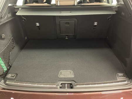 2026 Volvo XC60 - thumbnail 9