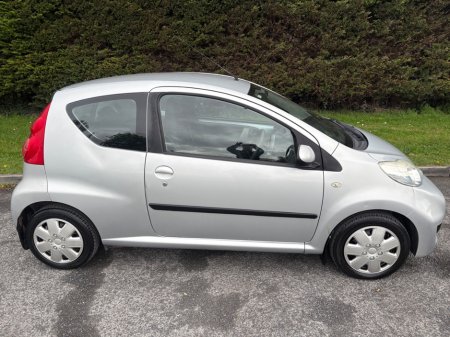 2010 Peugeot 107 - photo 5