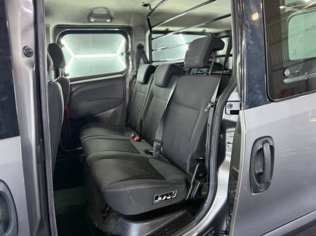 2017 Fiat Doblo - thumbnail 17