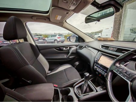 2018 Nissan Qashqai - thumbnail 10