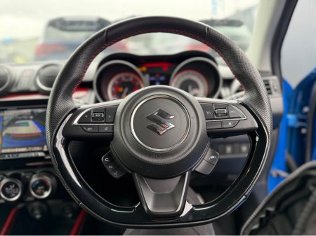 2019 Suzuki Swift - thumbnail 18