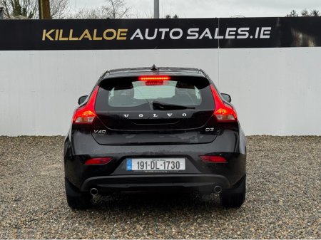 2019 Volvo V40 2.0D D3 MOMENTUM ED 5DR €13,950 thumbnail