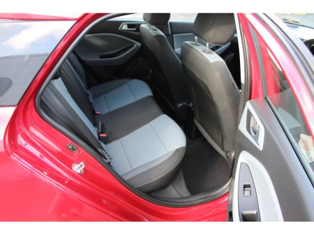 2017 Hyundai i20 - thumbnail 11