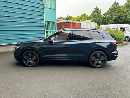 2023 Volkswagen Touareg N1 2 Seat Commercial Van €59,950 thumbnail