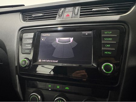 2016 Skoda Octavia 1.6 TDI 11 110HP 4DR COMBI AMBITION €9,950 thumbnail