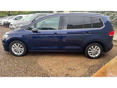 2018 Volkswagen Touran 2.0 COMFORTLINE AUTO €26,500 thumbnail