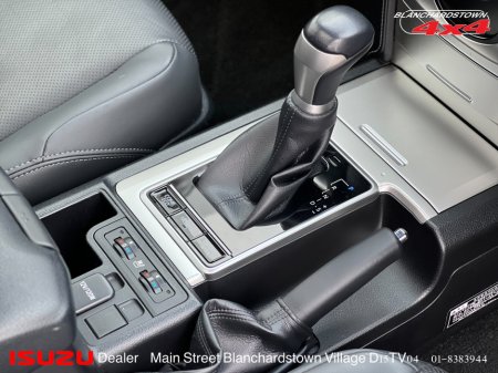 2022 Toyota Landcruiser PRADO 4x4 BOSS thumbnail