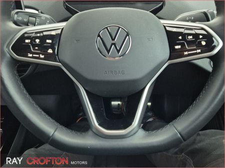 2024 Volkswagen ID.4 PRO PLUS 77kWh 286HP €32,950 thumbnail