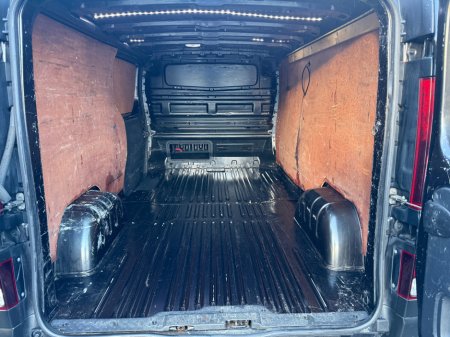 2018 Nissan NV300 LWB 125 SV 4DR €9,960 thumbnail