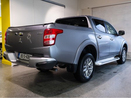 2019 Mitsubishi L200 SUPERCHARGER 17MY INTENSE 6MT CREWC 2.5 DID CR 4WORK CREWCAB 4DR €19,500 thumbnail
