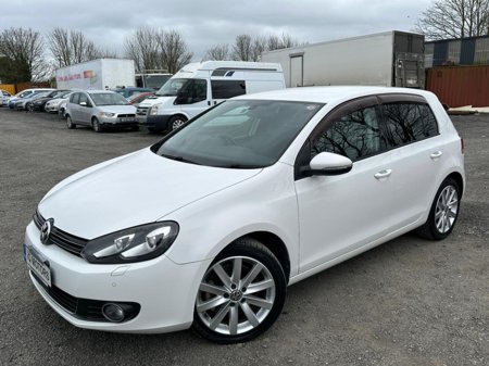 2012 Volkswagen Golf - view 3