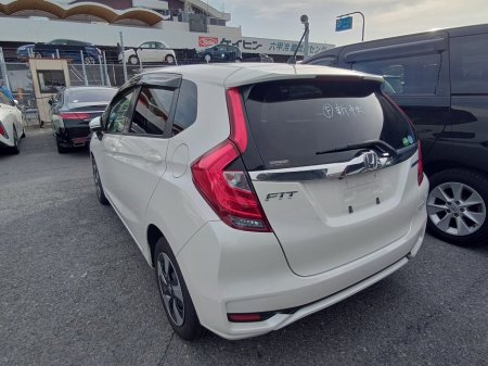 2018 Honda Fit - thumbnail 4