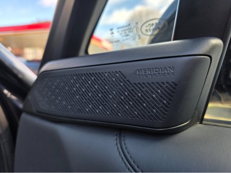 2025 Land Rover Range Rover - thumbnail 12