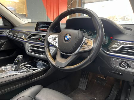 2016 BMW 7 Series - thumbnail 15