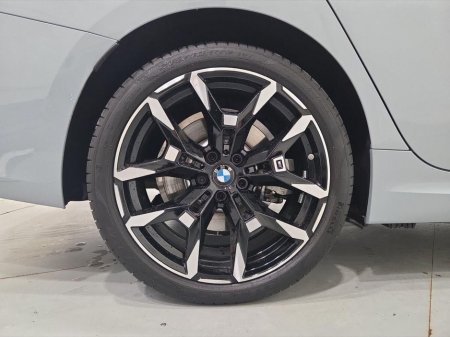 2025 BMW 3 Series - thumbnail 14