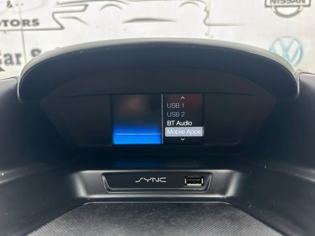 2016 Ford Grand C-Max 1.5 TDCI ZETEC 120 120PS 5DR €8,999 thumbnail