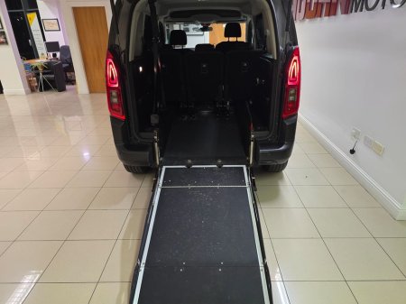 2024 Citroen Berlingo Wheelchair Accessible - Feel Pack Diesel Bluehdi 100 5 Seats €34,950 thumbnail