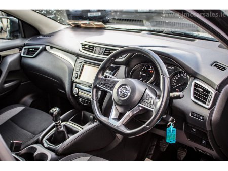 2019 Nissan Qashqai 1.5 DSL SV €13,995 thumbnail