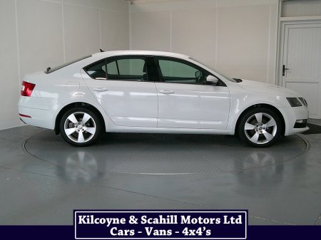 2019 Skoda Octavia - thumbnail 9