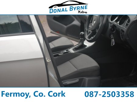 2014 Volkswagen Golf - thumbnail 11