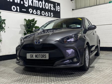 2023 Toyota Yaris 1.5 HYBRID LUNA  AUTO €18,999 thumbnail